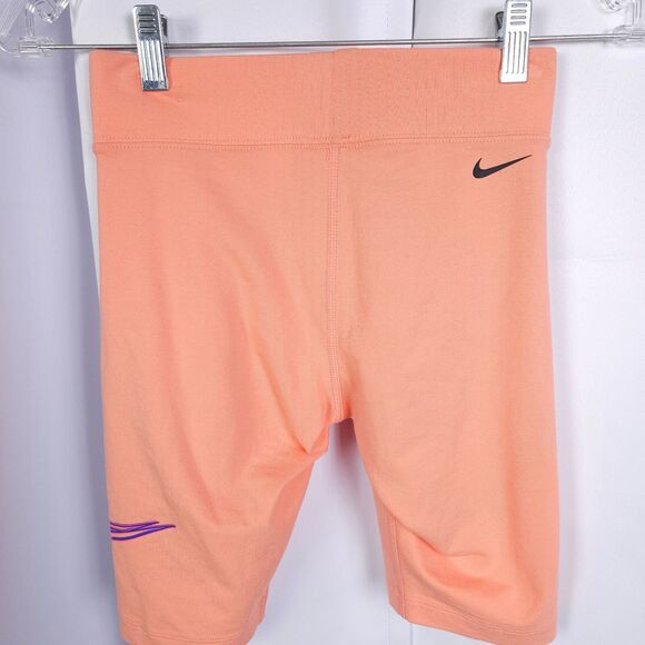 Nike Essiential Womens XS Pink Crimson Bliss Tight FIt Bike Gym Dance Shorts - Picture 1 of 8